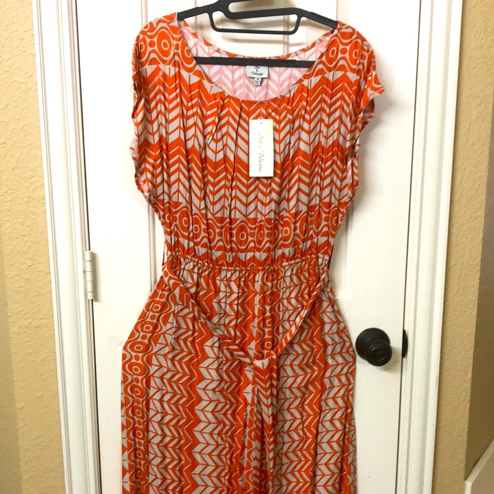Soft belted maxi dress. Orange and khaki color